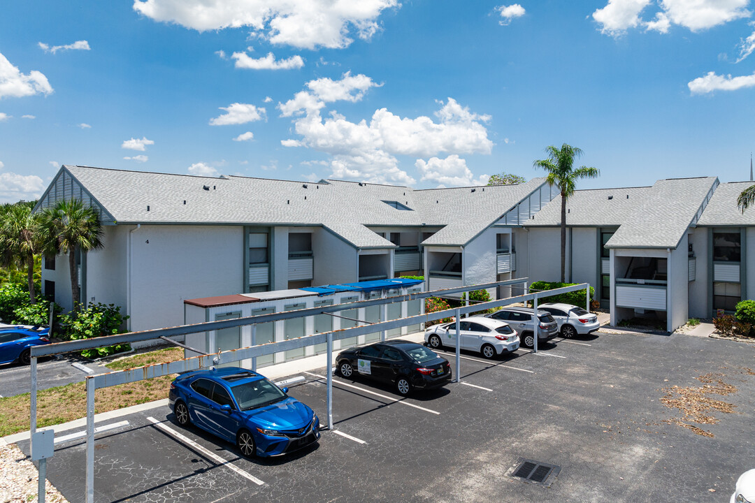 Greengate in Ft. Myers, FL - Building Photo