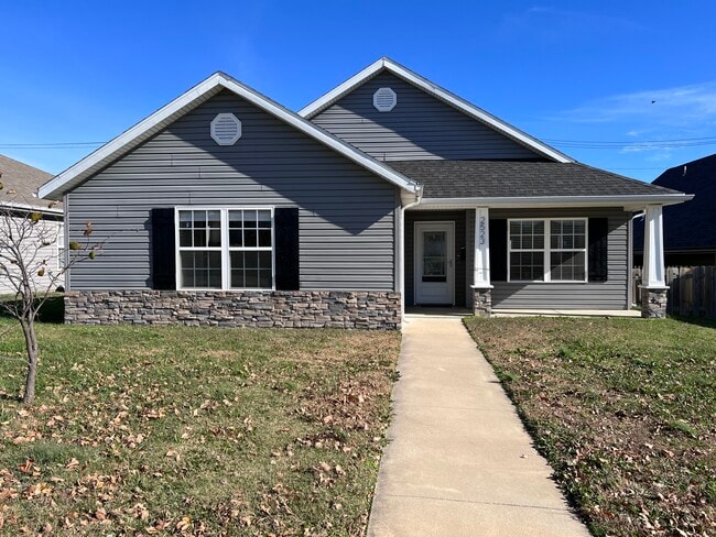 property at 2523 S Empire Ave
