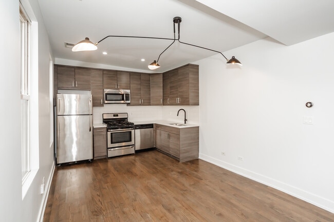 1418 W Blackhawk St in Chicago, IL - Building Photo - Building Photo