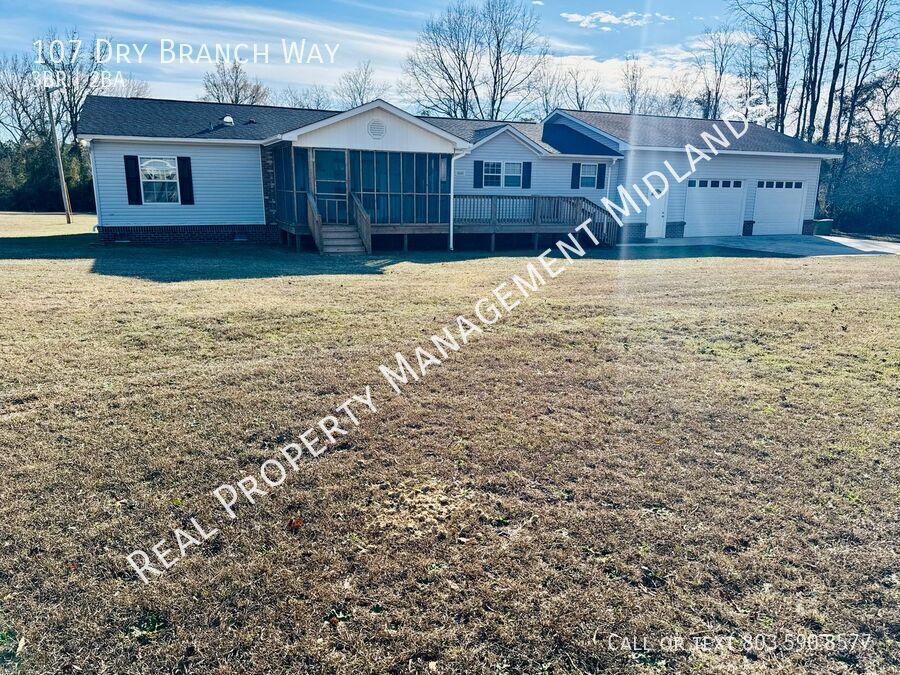 107 Dry Branch Way in Hopkins, SC - Building Photo