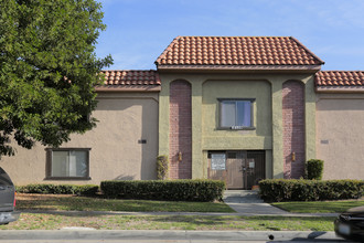 14509 Rosecrans Ave in La Mirada, CA - Building Photo - Building Photo