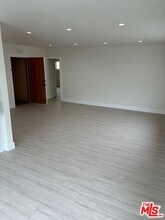 1242 17th St in Santa Monica, CA - Building Photo - Building Photo