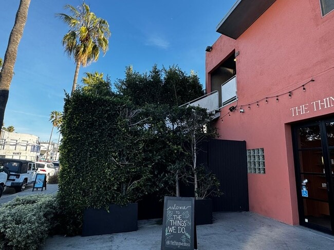 1418 Abbot Kinney Blvd in Los Angeles, CA - Building Photo - Building Photo