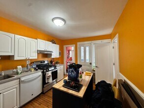 59 Summer St, Unit 3 in Somerville, MA - Building Photo - Building Photo