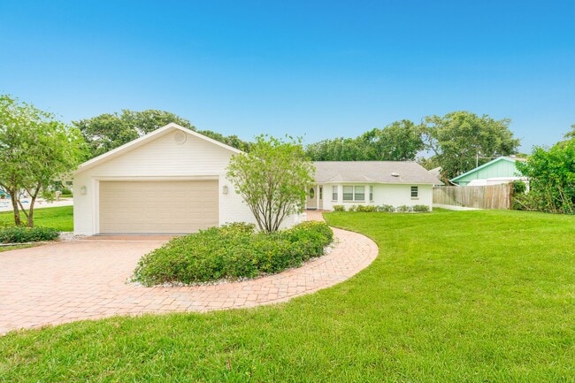 4745 Dixie Dr in Ponce Inlet, FL - Building Photo - Building Photo