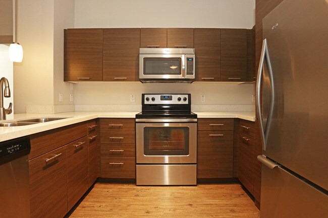 Camden Tempe in Tempe, AZ - Building Photo - Interior Photo
