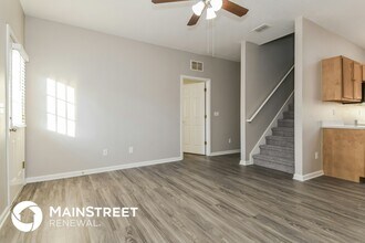 8132 Hilsdale Rd in Jacksonville, FL - Building Photo - Building Photo