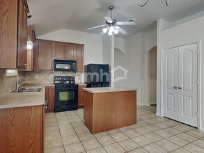 485 Sausalito Dr in Rockwall, TX - Building Photo - Building Photo