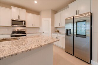 5246 Grove Mill Loop in Bradenton, FL - Building Photo - Building Photo