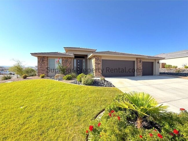 property at 2084 E Sunshine Trl