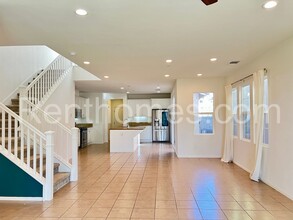 21654 Saddle Bred Ln in Escondido, CA - Building Photo - Building Photo