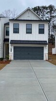 7293 Mulberry St in Flowery Branch, GA - Building Photo