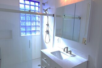 15 Greeley Ave in Sayville, NY - Building Photo - Building Photo