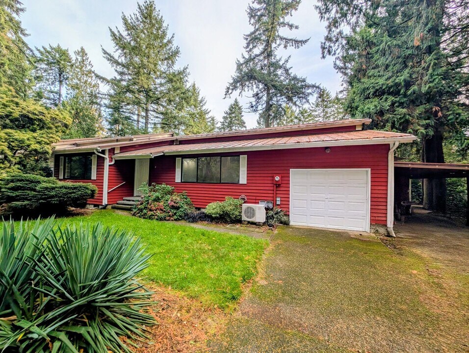 5114 Hunt St in Gig Harbor, WA - Building Photo