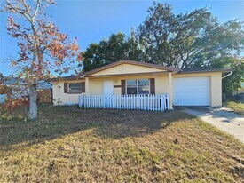 3048 Coldwell Dr in Holiday, FL - Building Photo