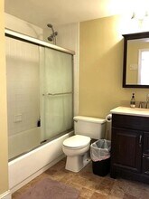 216 Columbia St, Unit 216-2 Columbia St in Cambridge, MA - Foto de edificio - Building Photo