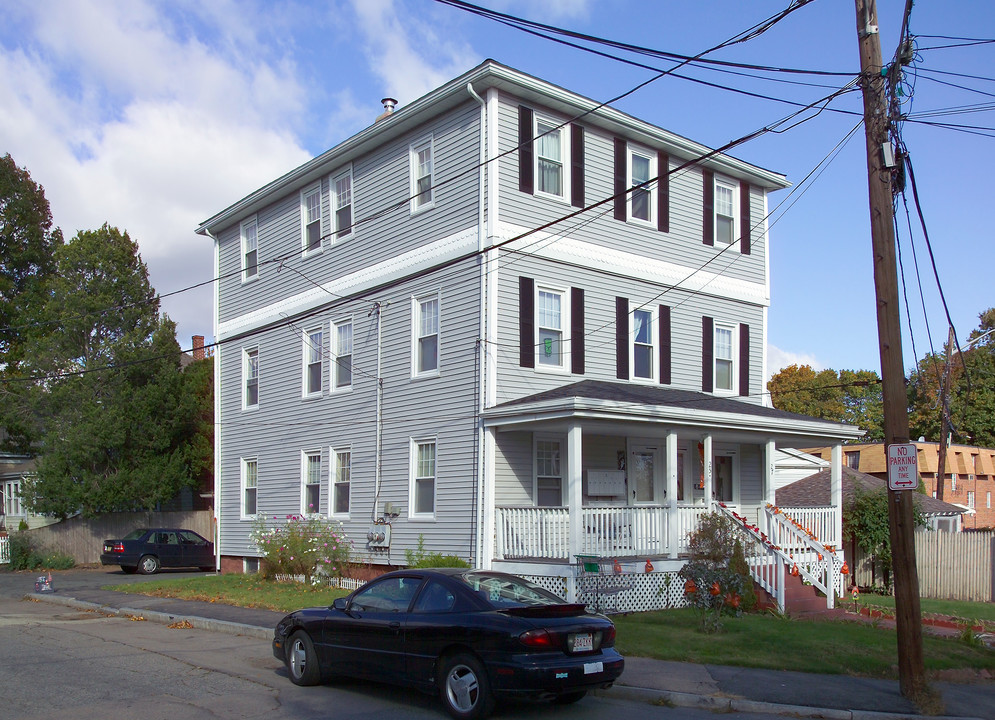 21-27 Lawrence St in Quincy, MA - Foto de edificio