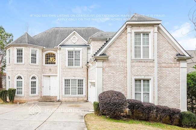 property at 5571 Boreal Way SW