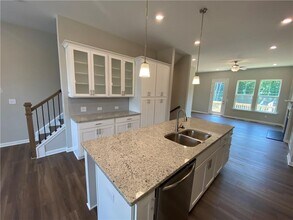 3245 Herald Dr in Scottdale, GA - Building Photo - Building Photo