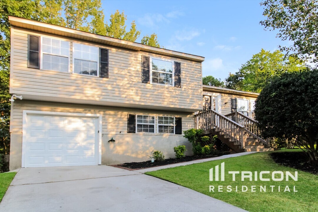 64 Sweet Thorne Cir in Irmo, SC - Building Photo