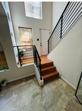 8102 Chapel Cove Dr in Laurel, MD - Building Photo - Building Photo