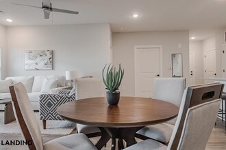 5001 Willowgate Loop, Unit 08-8108 in Tice, FL - Building Photo - Building Photo