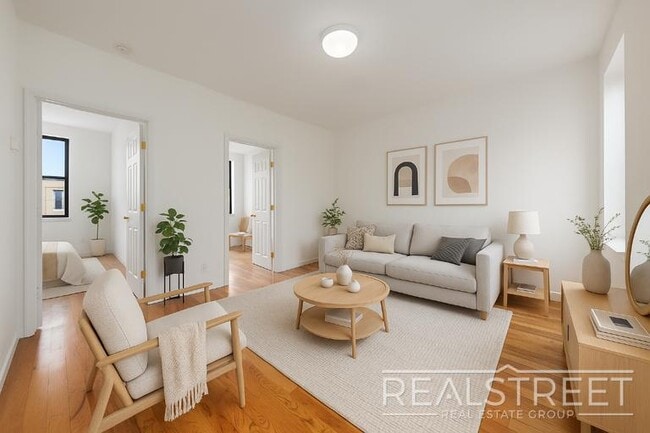 Lovely 2 BR in Bed Stuy near Trains