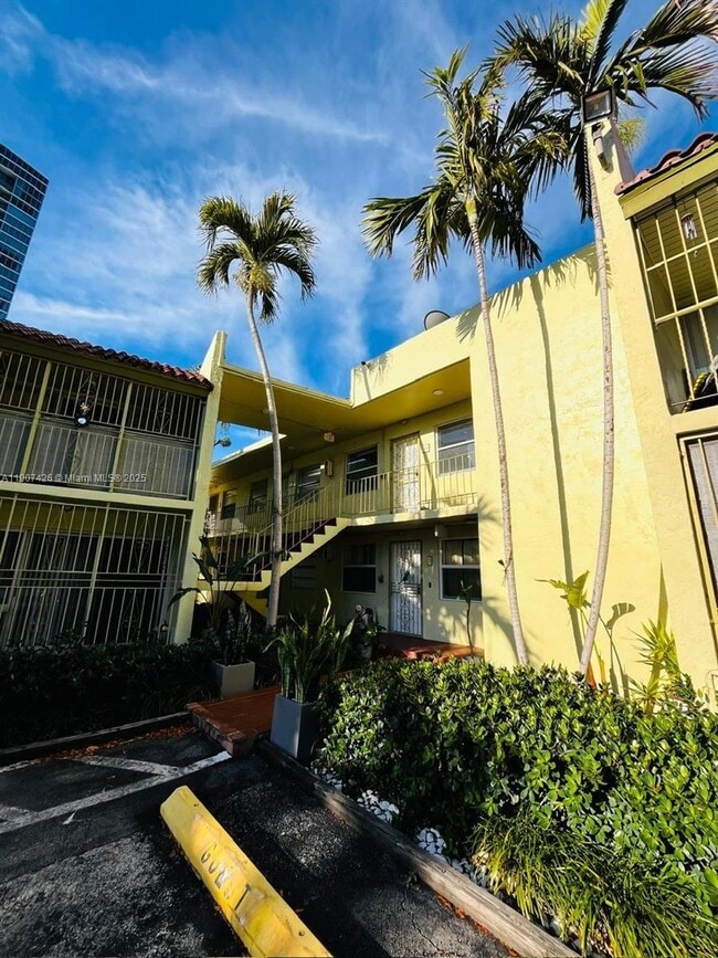 property at 520 NE 38th St