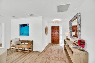 1830 E Sandpiper Rd in Vero Beach, FL - Building Photo - Building Photo