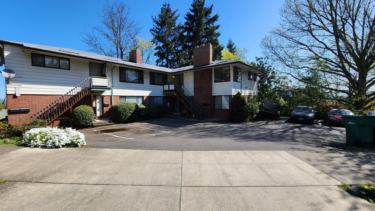 2575 NW Lovejoy St in Portland, OR - Building Photo