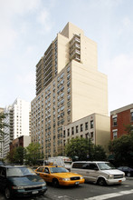 345 E 86th St in New York, NY - Building Photo - Building Photo