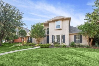 6043 Fieldstone Dr in Dallas, TX - Building Photo - Building Photo