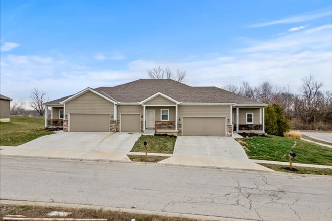 7400 Isabel Ct in Kansas City, KS - Building Photo - Building Photo