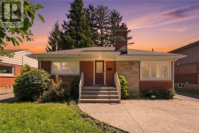 property at 21 Sheridan Ln