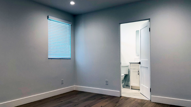 5231 Virginia Ave in Los Angeles, CA - Building Photo - Building Photo