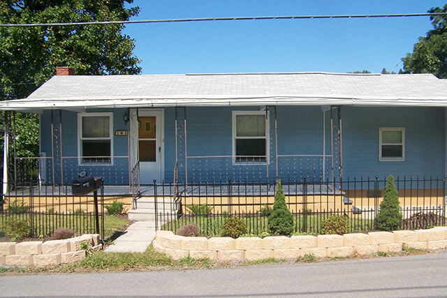 104 Luckey Ln in Morgantown, WV - Building Photo