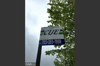 9911 Stoughton Rd in Fairfax, VA - Building Photo - Building Photo