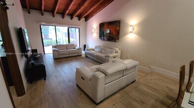 1730 Acorn Ln in Pembroke Pines, FL - Building Photo - Building Photo