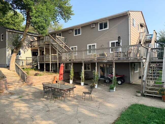 Prairie Wind Apartments