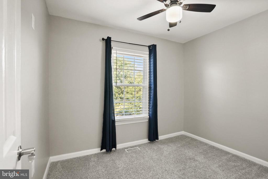 14984 Cheyenne Way in Haymarket, VA - Building Photo