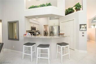333 Wentworth Ct in Naples, FL - Building Photo - Building Photo