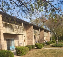 East Point Village in Green Bay, WI - Foto de edificio - Building Photo
