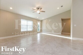 5400 Hoffman St in Port Charlotte, FL - Building Photo - Building Photo