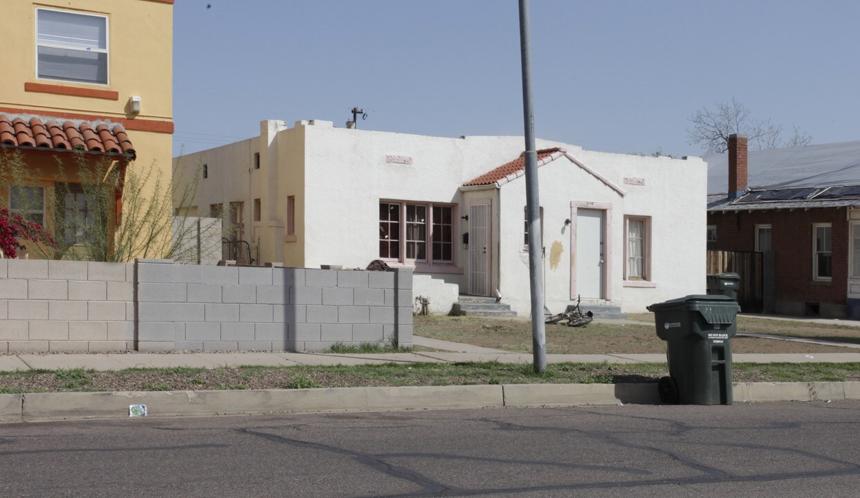 716 E Pierce St in Phoenix, AZ - Building Photo