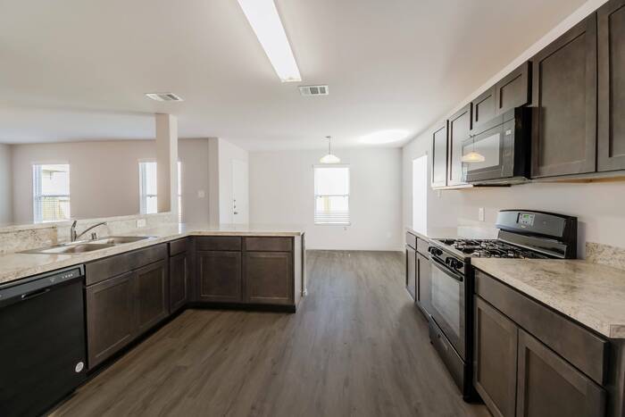 4823 Banyan Tree Trl in Spring, TX - Building Photo