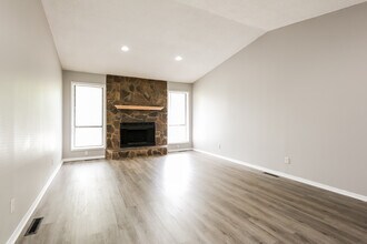 1018 Fox Row in Taylors, SC - Building Photo - Building Photo