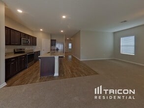 16442 Blooming Cherry Dr in Groveland, FL - Building Photo - Building Photo