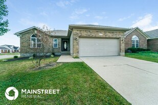 6700 Leverett Ln in Louisville, KY - Building Photo