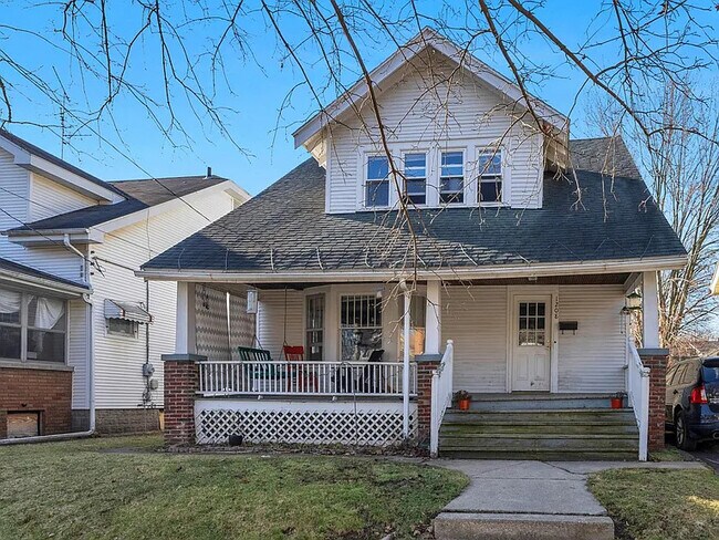 1208 Hovey St SW in Grand Rapids, MI - Building Photo - Building Photo