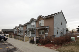 North Lincoln Park Homes in Denver, CO - Building Photo - Building Photo